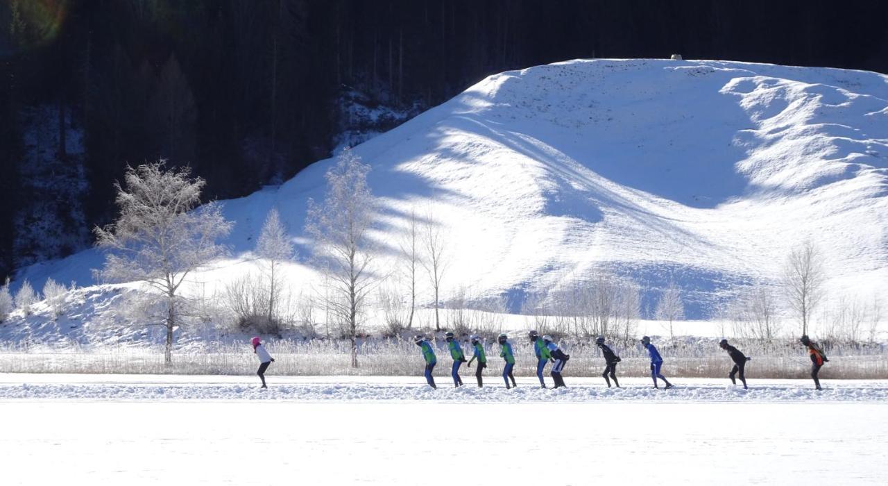 Seehotel Enzian Weissensee Zewnętrze zdjęcie